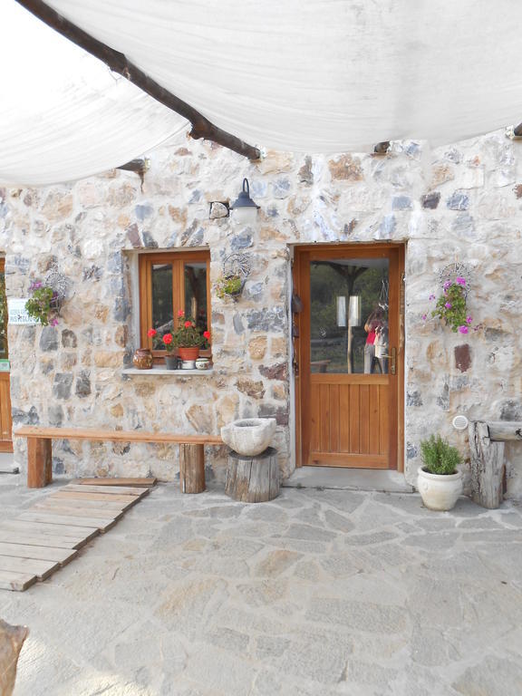 Azienda Agrituristica Risveglio Naturale Varese Ligure Exterior foto